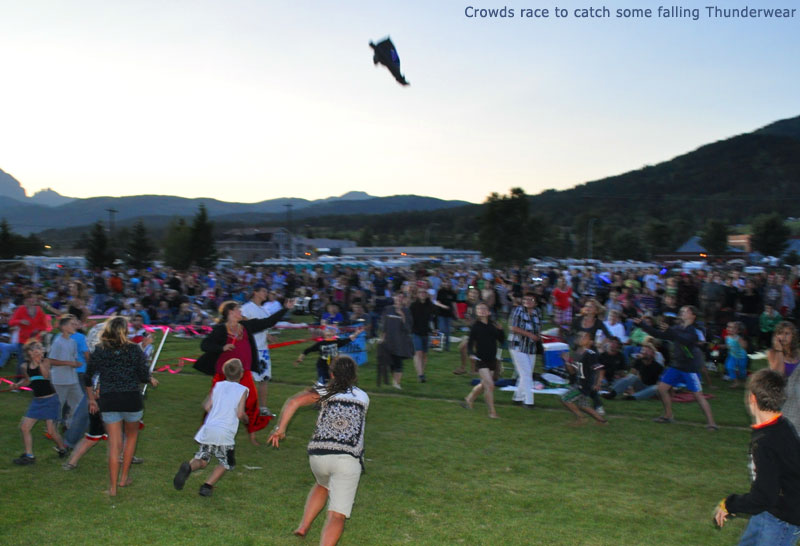Crowds race to catch some falling Thunderwear